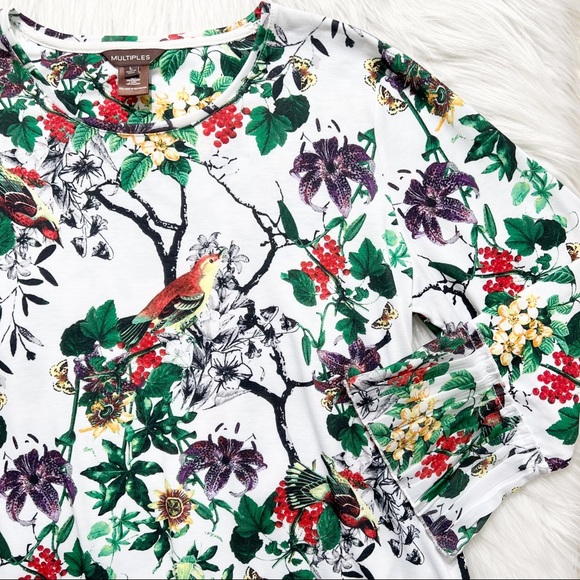SOLD-Multiples White Floral Bird Print Top - Picture 6 of 9